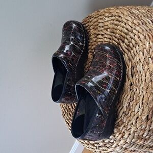 Sanita Womens Original Danish Clog Slip Ons Splatter Paint Print/Black Size EU37